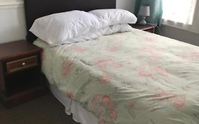 Bensons Guesthouse